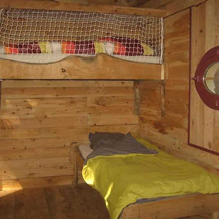Cabane écureuil&cabane Chevreuil *